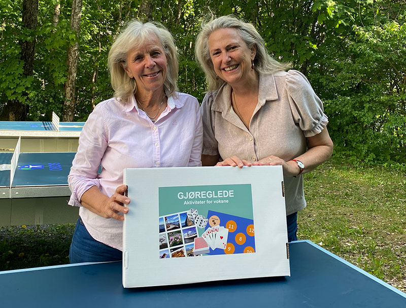 Elisabeth Rydland and Carolyn Magnussen from Montessori Care with The “Joy of Doing” activity box